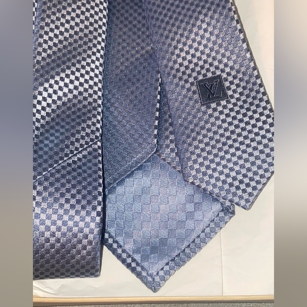 Louis Vuitton Light Pink Striped Tie and Blue Tie in Box Pre loved condition - Picture 14 of 14